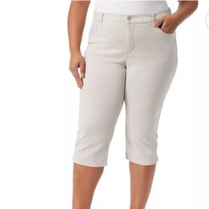 Gloria Vanderbilt Women's Amanda Capri Pants,‎ Size 16, NWT